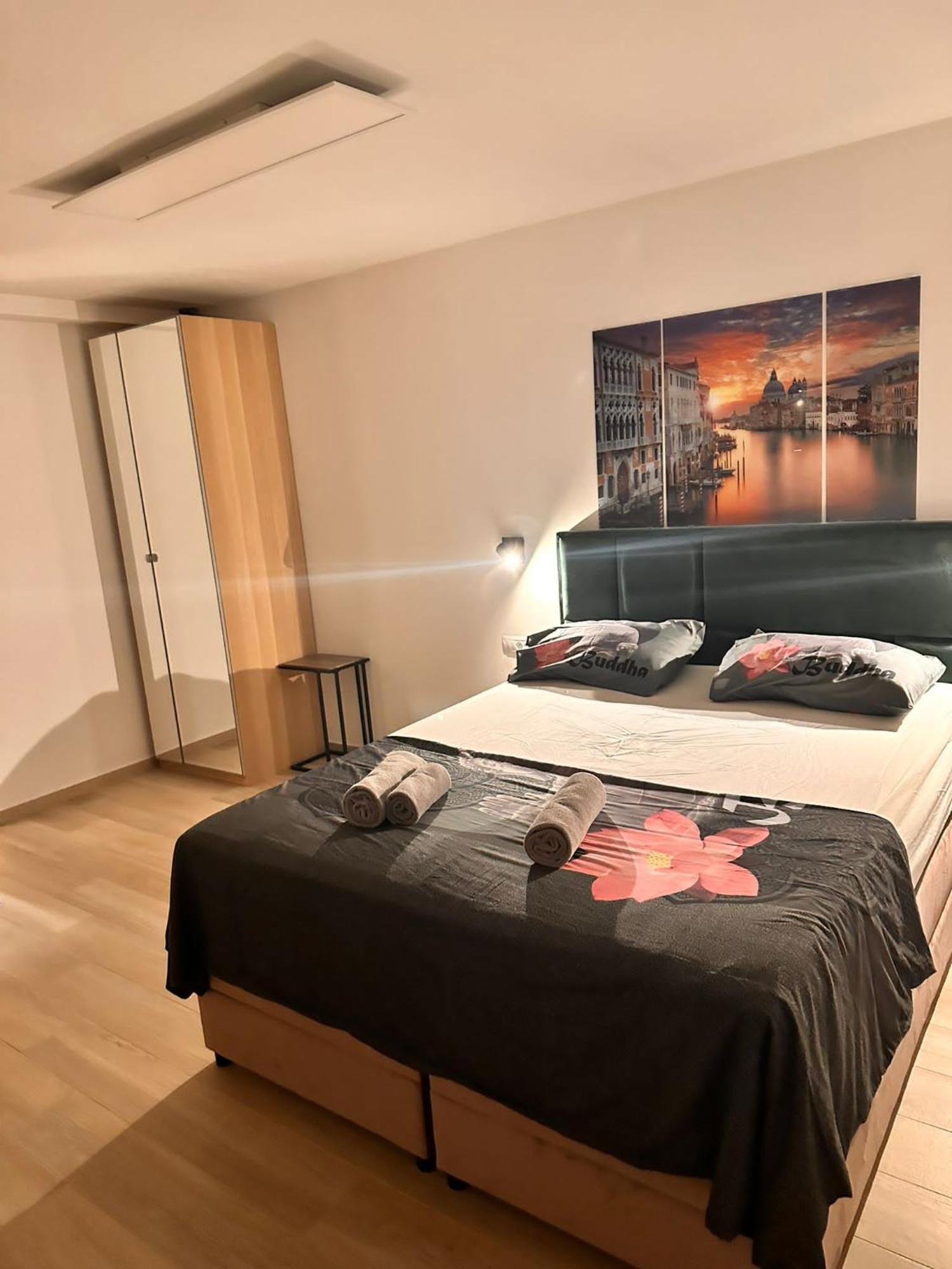 Old City Inn *** Pula Ngoại thất bức ảnh