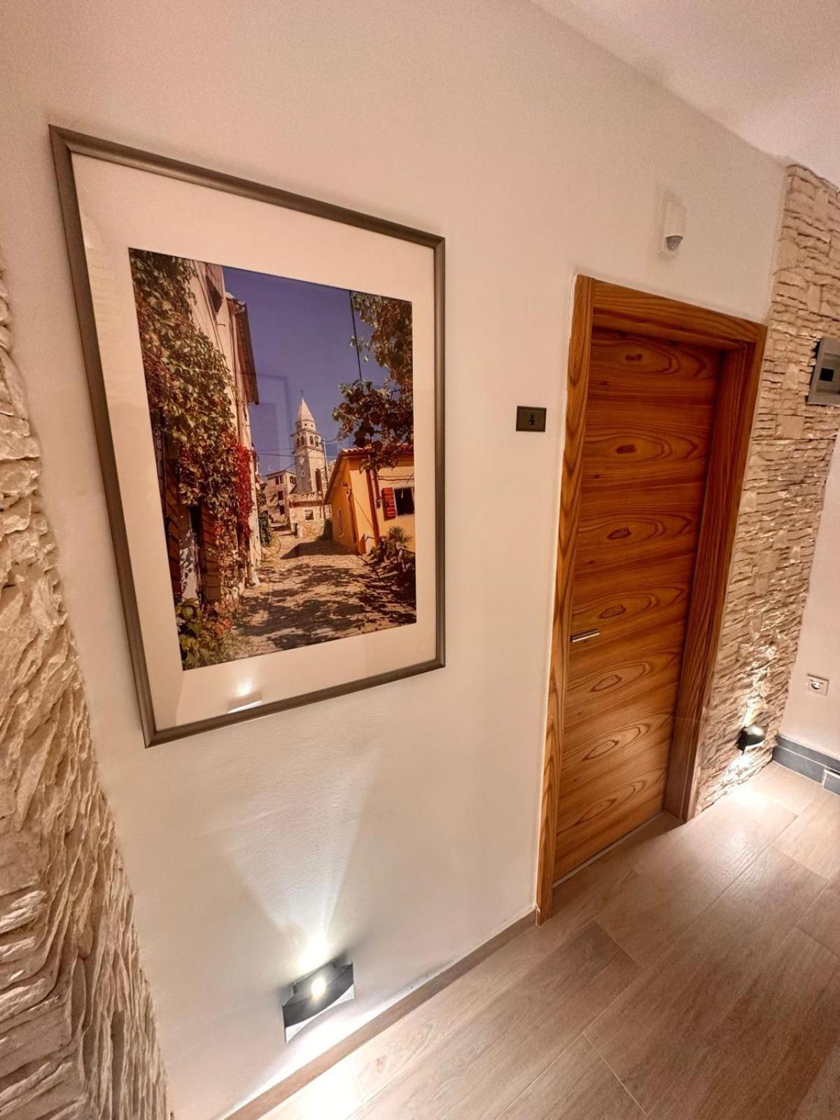 Old City Inn *** Pula Ngoại thất bức ảnh